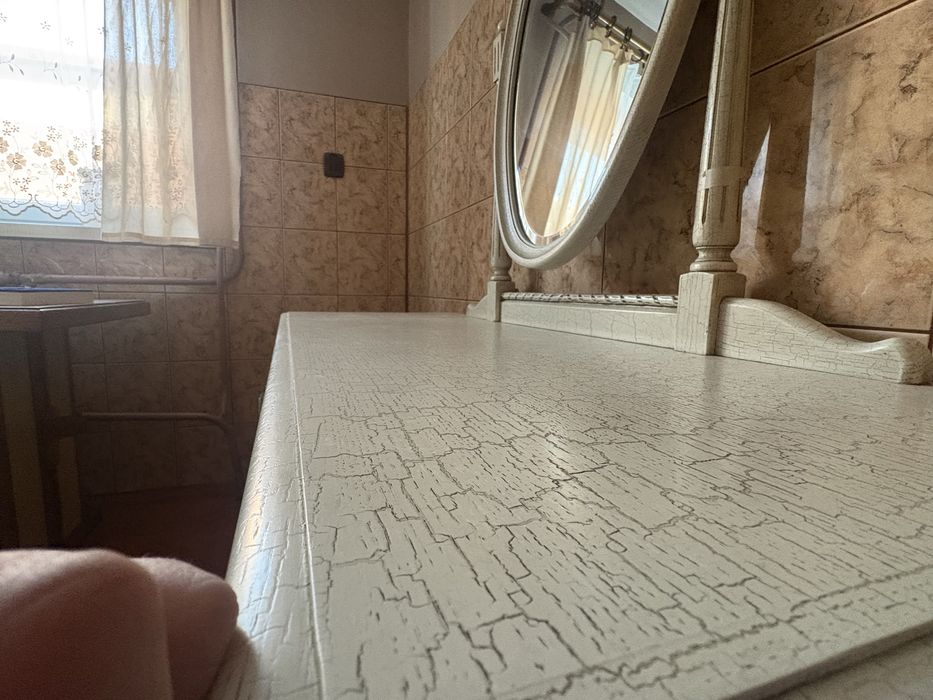 Toaletka w stylu Retro