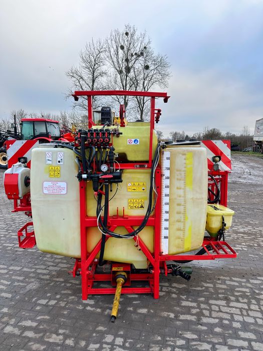 Opryskiwacz zawieszany Rau D2 1000L 15 m sterownik