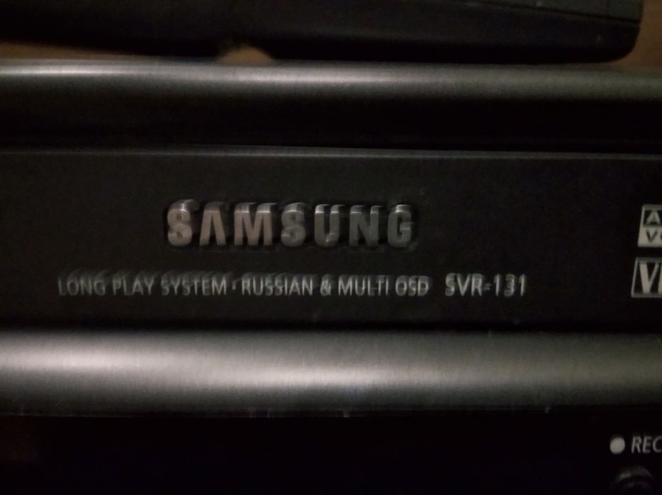 Видеомагнитофон Samsung svr-131
