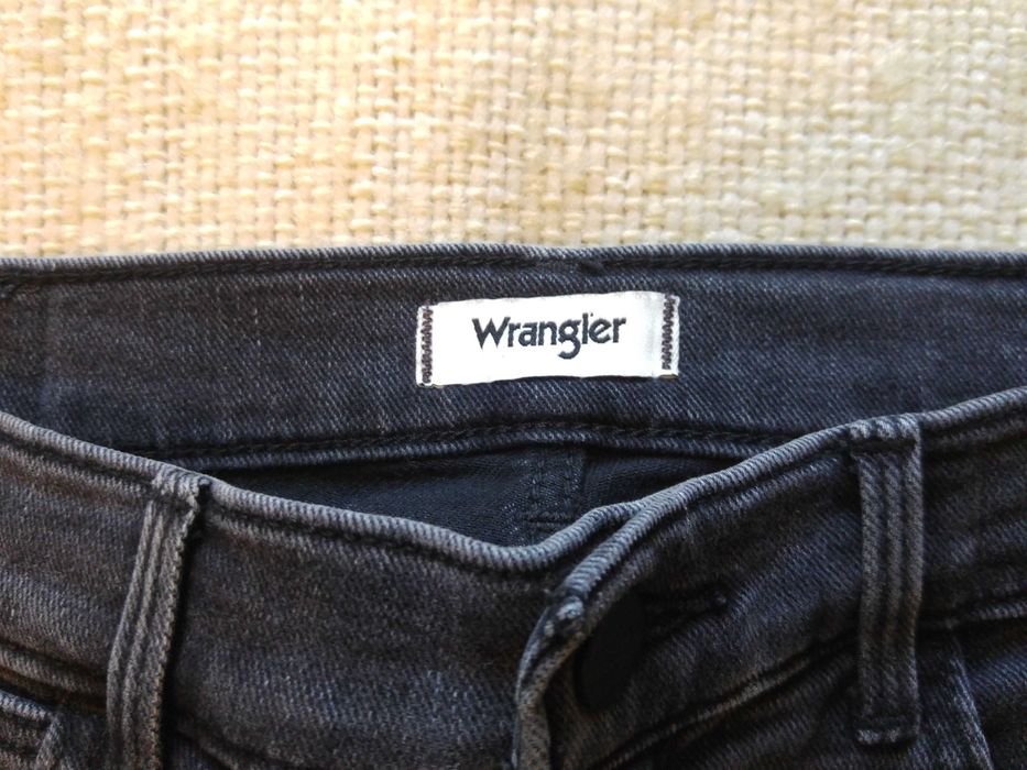 Spodnie jeans Wrangler damskie