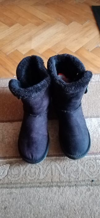 Взуття жіноче. Шкіряне