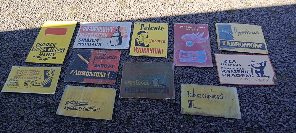 Stare metalowe tablice PRL