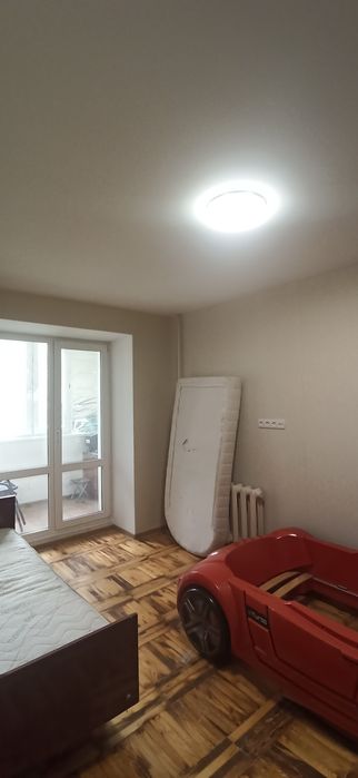 Продам 2-ю квартиру ул. Чумаченко 2 эт.