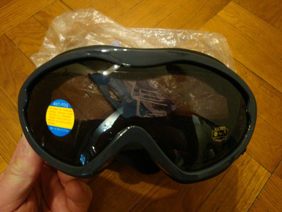 Маска лыжная /сноуборд ( Голландия ) , размеры S-XL ( регулируется )