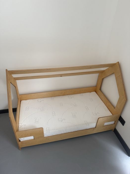 Drewniane Łózko dzieciece domek 140x70