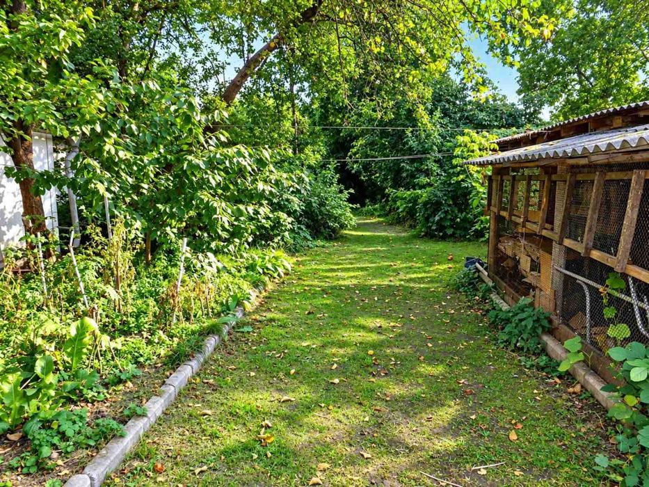 Продам частину будинку м. Вишневе вул. Молодіжна, заг. 51,20 м², є гараж та літня кухня