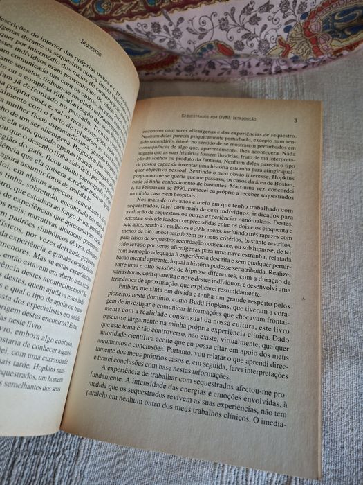 Livro Sequestro Encontro com Extraterrestres