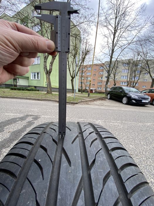 Alufelgi z oponami letnimi Mercedes