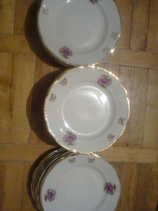 Ложки, вилки, нержавейка. Тарелки. Стаканы, Сковородка.