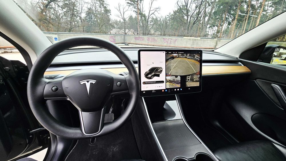 Tesla Model Y Long Range Dual Motor