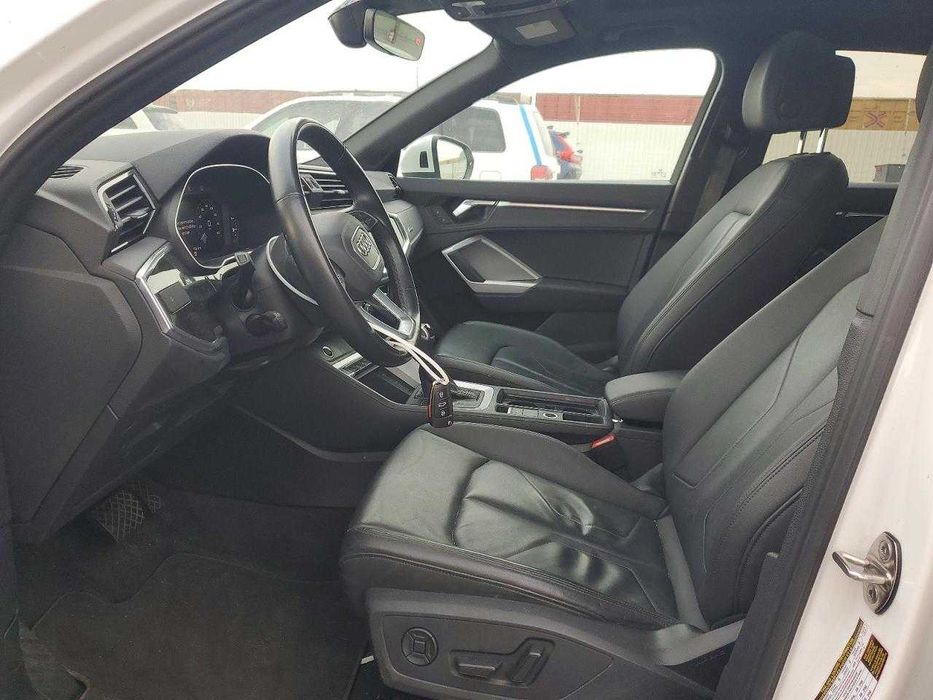 AUDI Q3 Premium Plus 40 2021