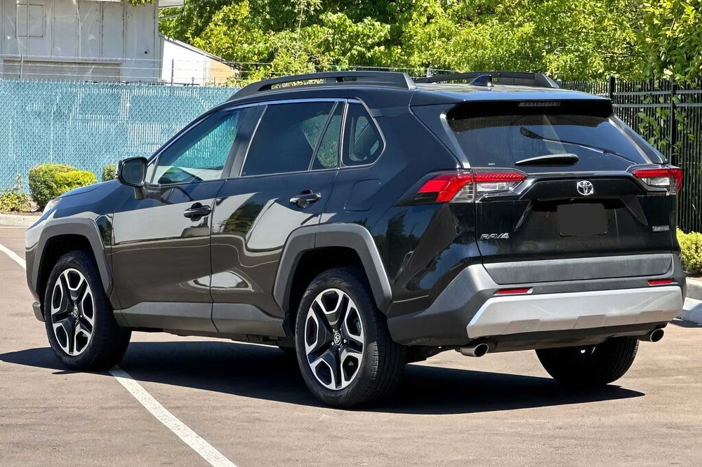 Toyota RAV4 Adventure      2020