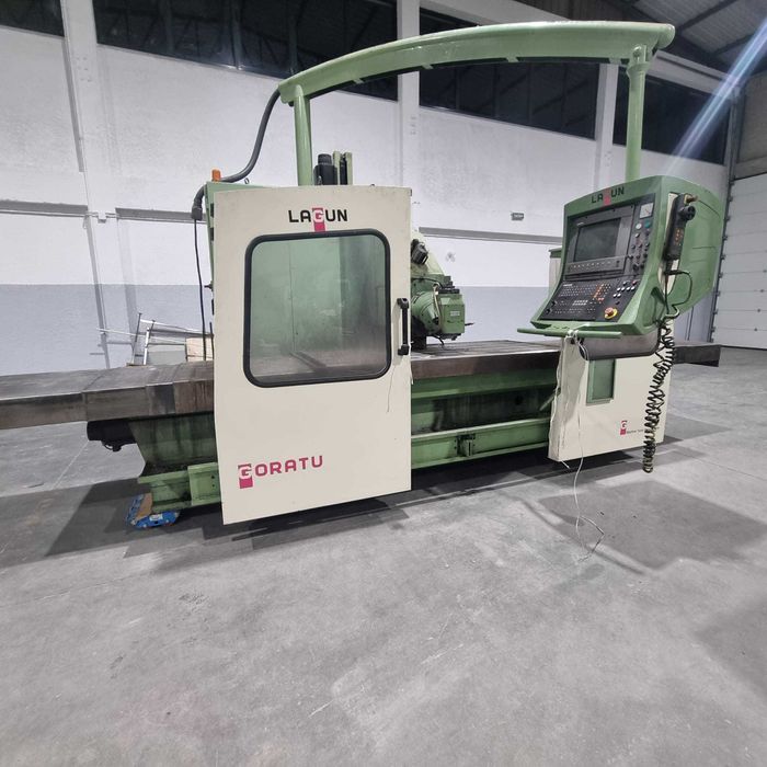 Fresadora CNC Lagun