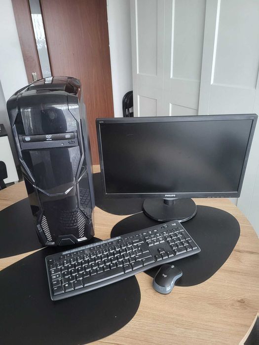 Komputer Gamingowy + Monitor Full HD +klawiatura i myszka.