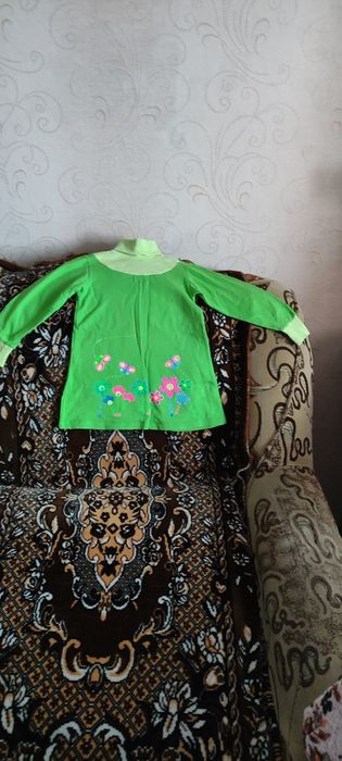 Продам плаття для дівчинки.