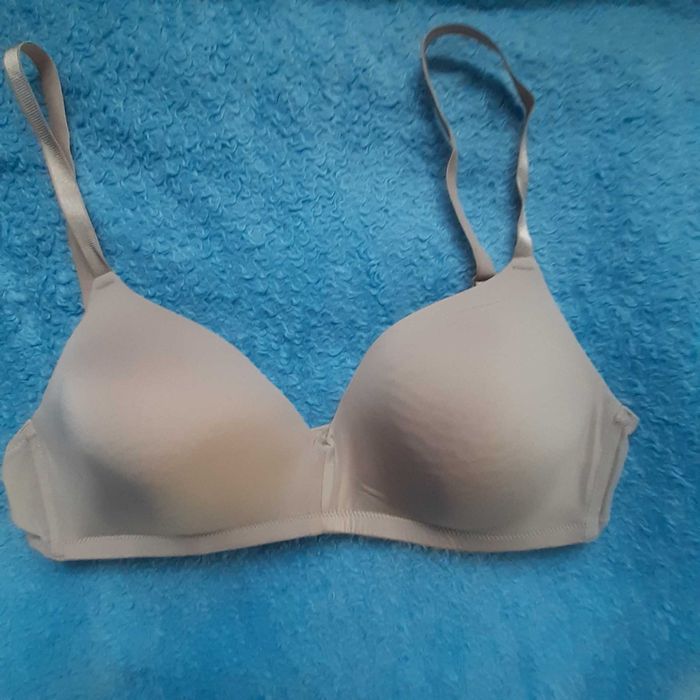 Бюстгалтер без кісточок 85В