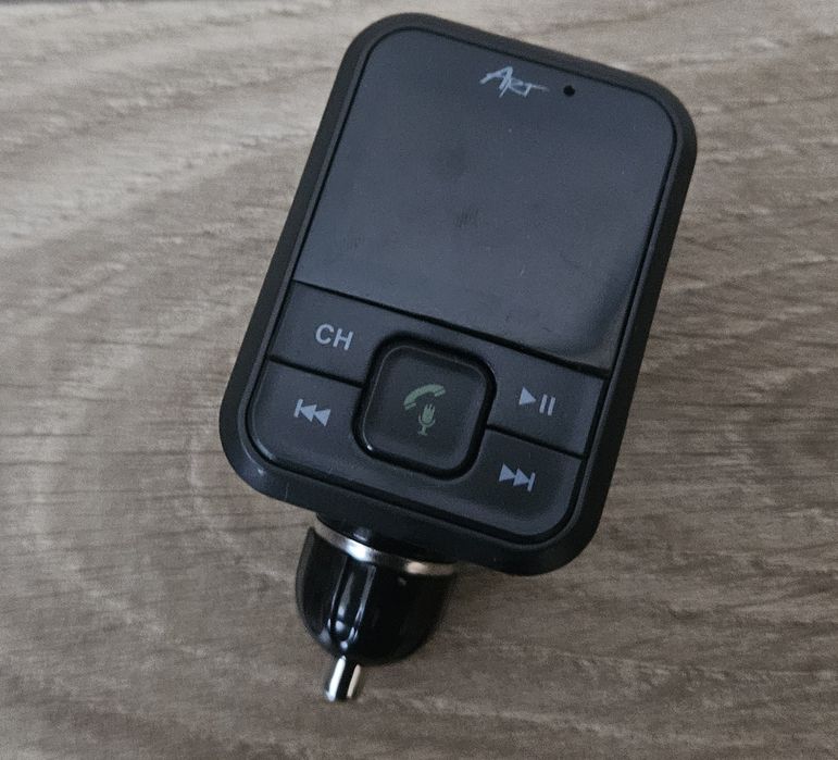 Transmiter samochodowy