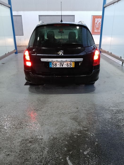Peugeot 308 SW 1.6 DIESEL 7 lugares