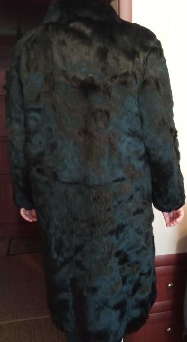 Продам Шубу Размер-50-52, мех колонок Производства ЧЕХИИ