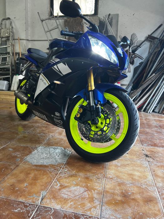 Vendo Yamaha YZFR-R6
