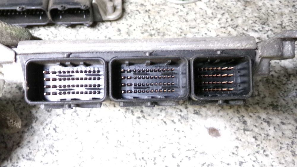 Cze66 Sterownik silnika komputer peugeot 607 3.0 v6 wysyłka części
