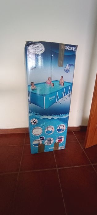 Piscina desmontável Bestway 4x2x1 mts