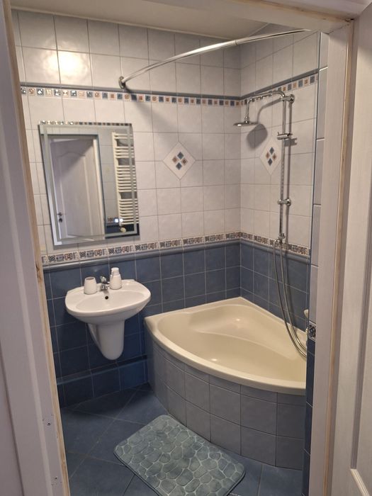 Kabaty , 80 m2, 3 niezalezne pokoje + salon