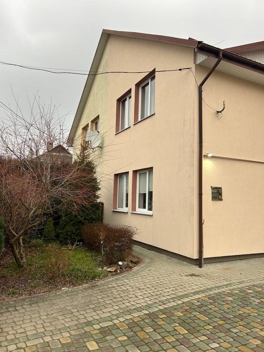 Оренда будинку Зимна Вода 4 кімнати, резервне живлення