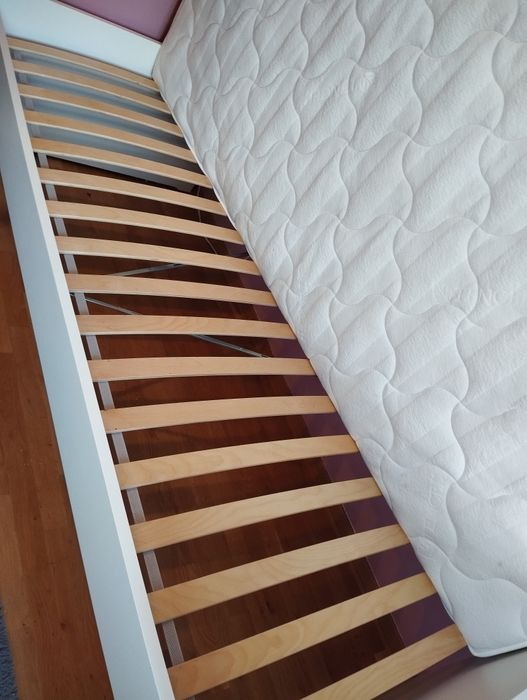 Łóżko slakt ikea