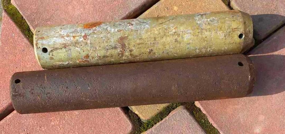 деталь ** палець**  ( діаметр 50 мм  довжина 245 мм