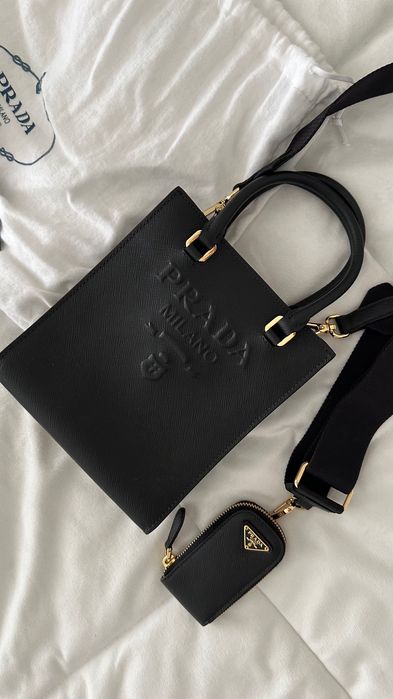 Bag black prada sofiano