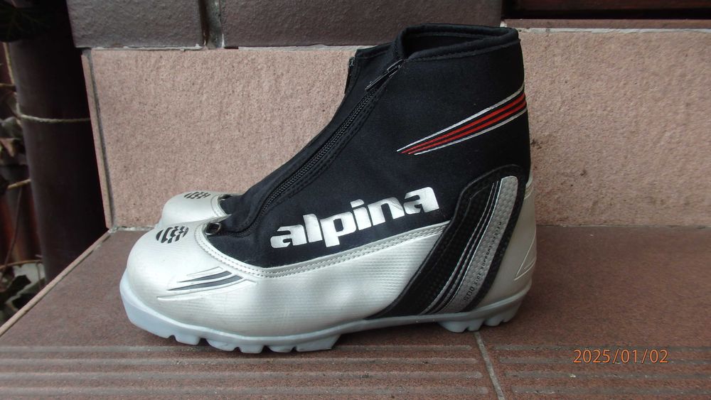 Buty zimowe sportowe rozmiar 39.