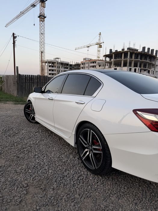 Honda Accord 9 Sport