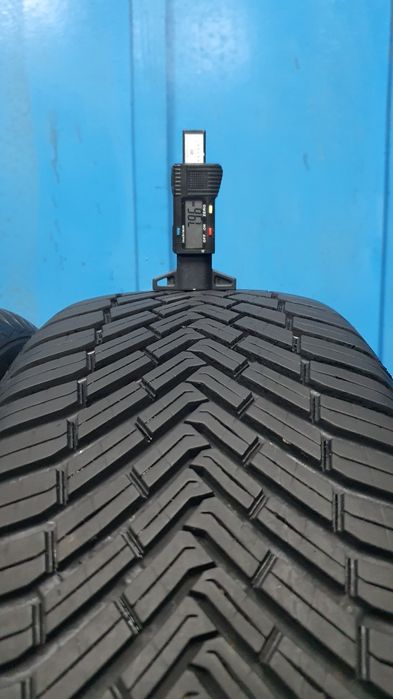 235/55 R18 Markowe opony całoroczne Continental ! Rok 2024