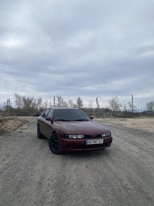 Mitsubishi Galant 7