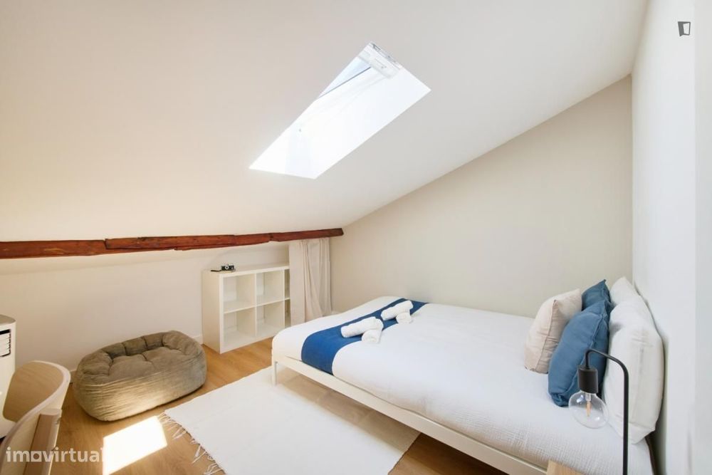 Quarto - localizado em Arroios Lisbon