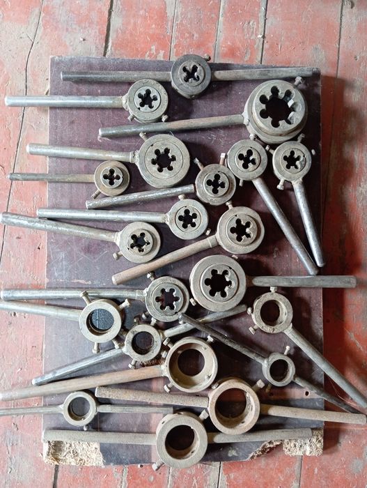 Лерки,метчики, мечеко та леркодержателі,свердла ссср,радіусомір.