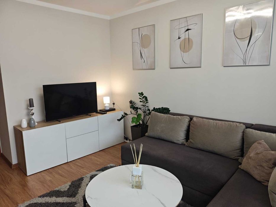 Atrakcyjne 3-pok. 50,2m², Nowa Sól-Staszica. W pełni umeblowane, balkon, blisko szpitala i centrum handl. Idealne do zamieszkania od zaraz!
