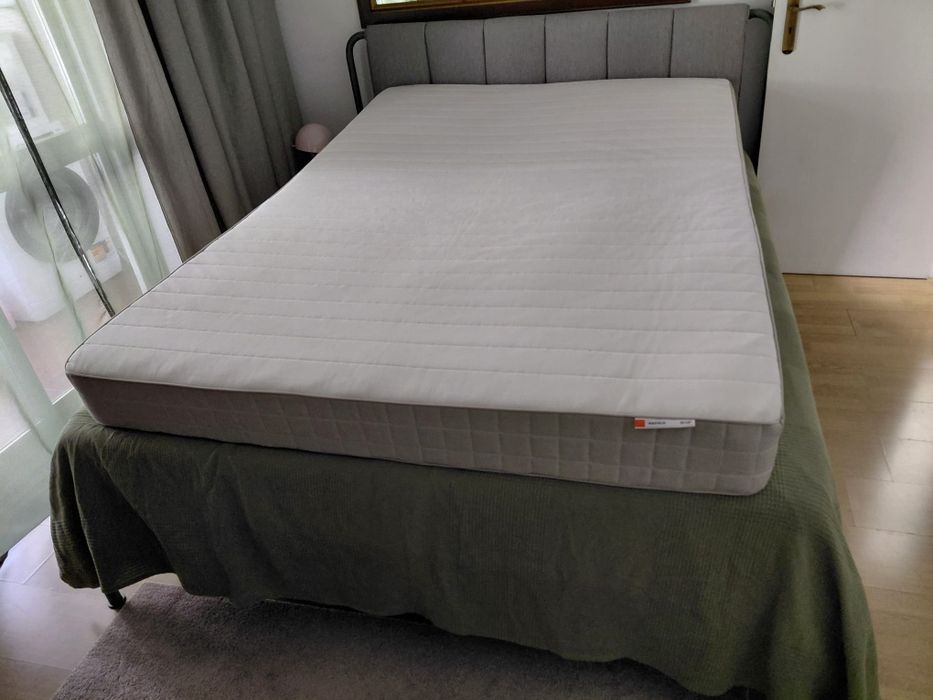 Colchão 140 x 200 IKEA