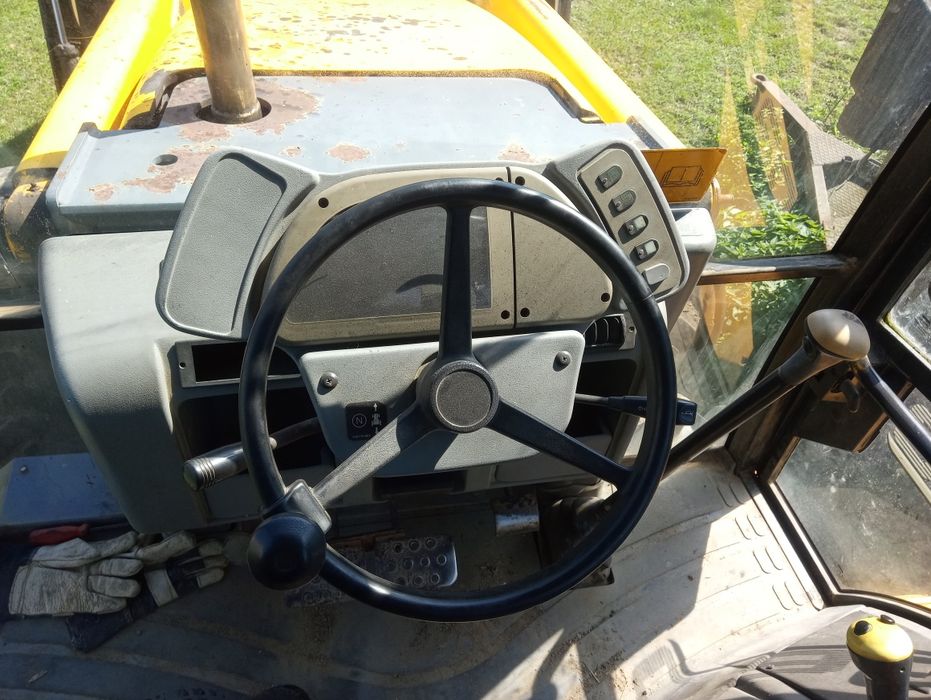Koparko-ładowarka Fermec 860