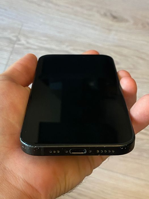 iPhone 15 128 GB CZARNY