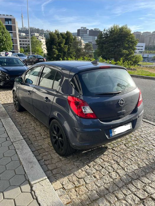Opel Corsa 1.3 CDTI Cosmo 90cv – 5P, Muito Económico