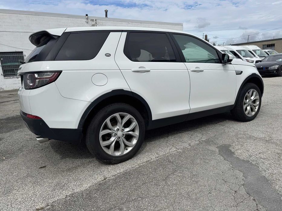 Land Rover Discovery Sport      2016