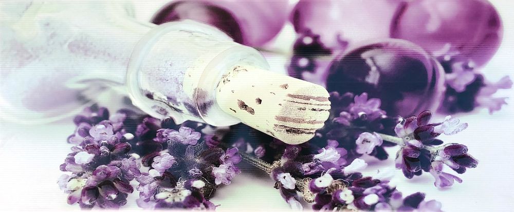 Декор для плитки "Бутилка з пробкою"