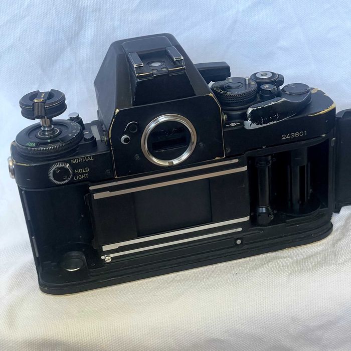 Aparat analogowy Canon New F-1 - Body