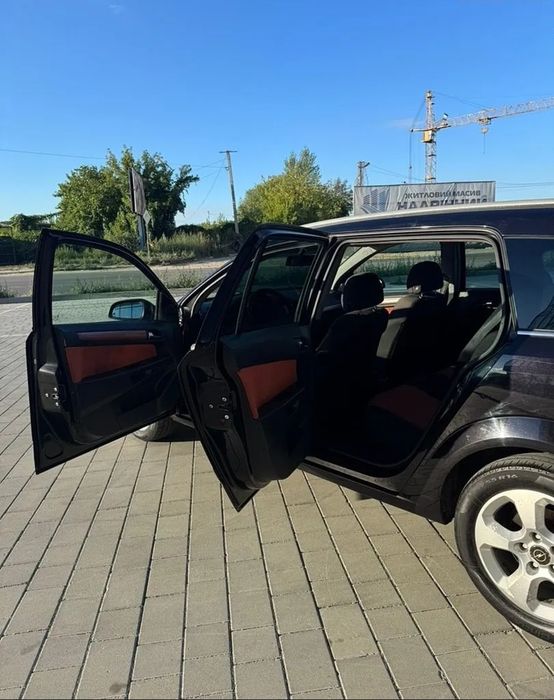 Opel Astra H 2005 1,8 бензин