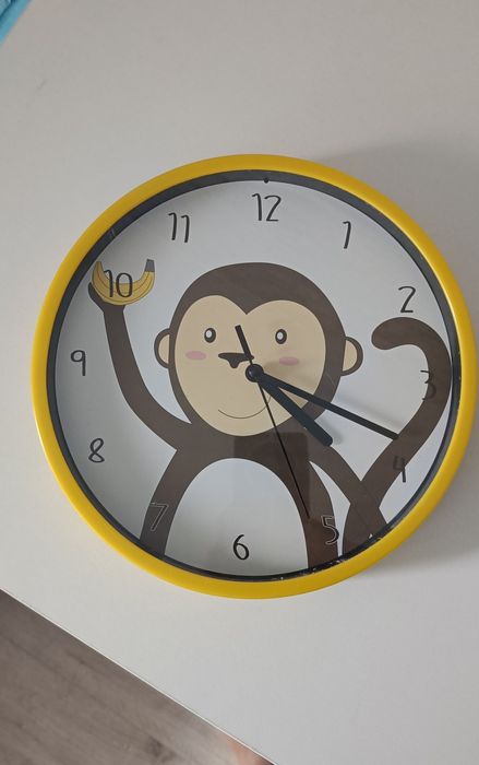 Zegar ścienny do pokoju dziecięcego
