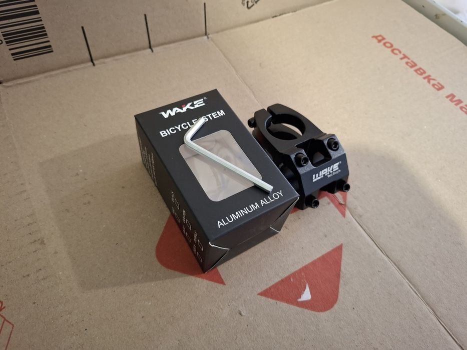 Вынос Wake алюминиевый под руль 22.2мм по центру и шток вилки 28.6мм