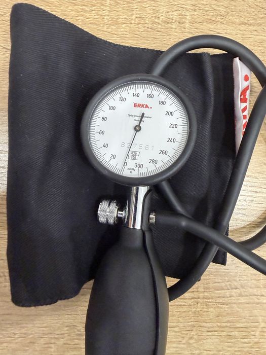 ERKA Perfect Aneroid – Esfigmomanómetro + Estetoscópio – Novo