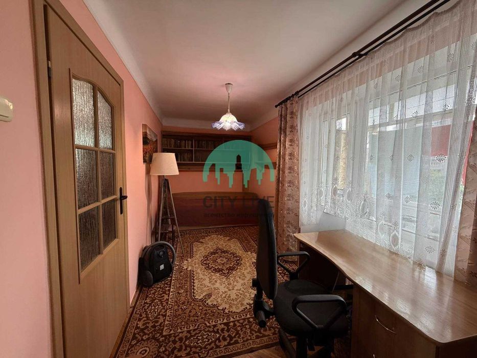 Продаж 2-кім квартири ,центр,парк. Вул.Коновальця ,і/о (63)